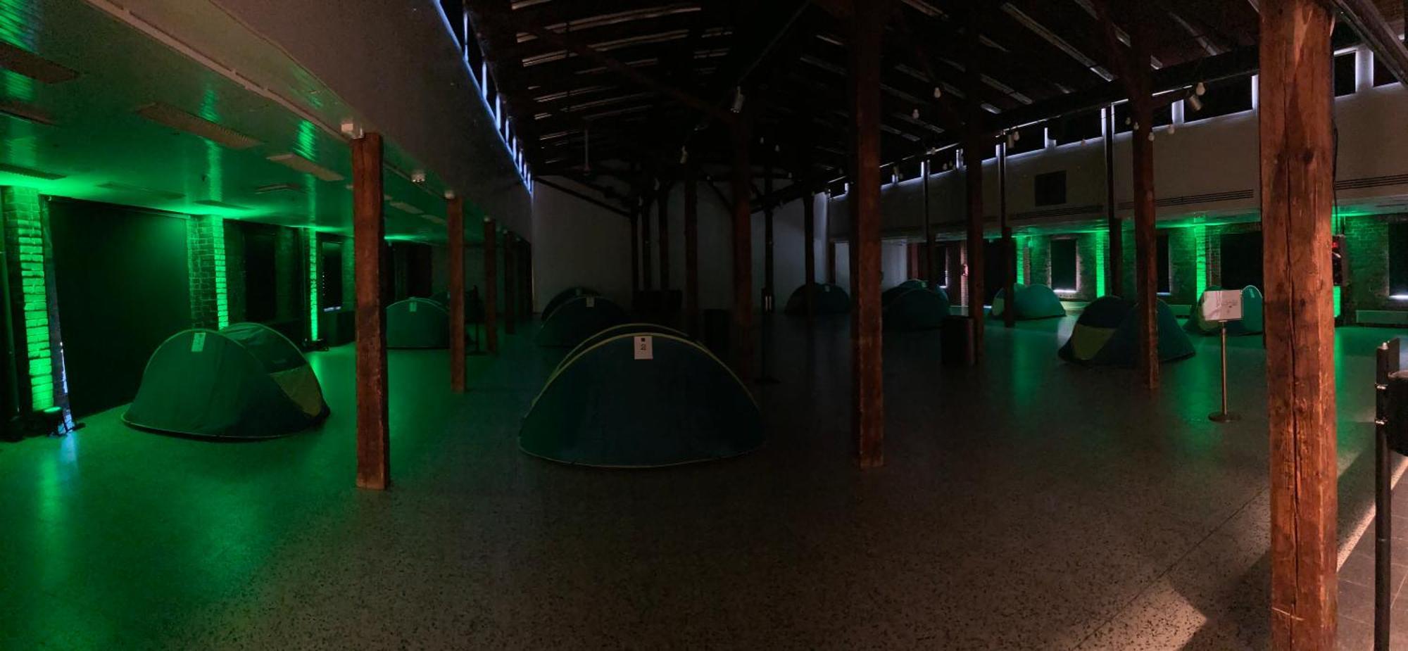 Indoor Camping Helsinki Hotel Bagian luar foto